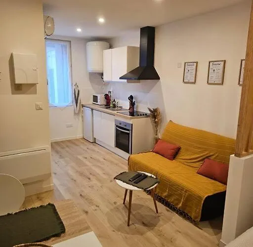 Charmant-studio Apartman *